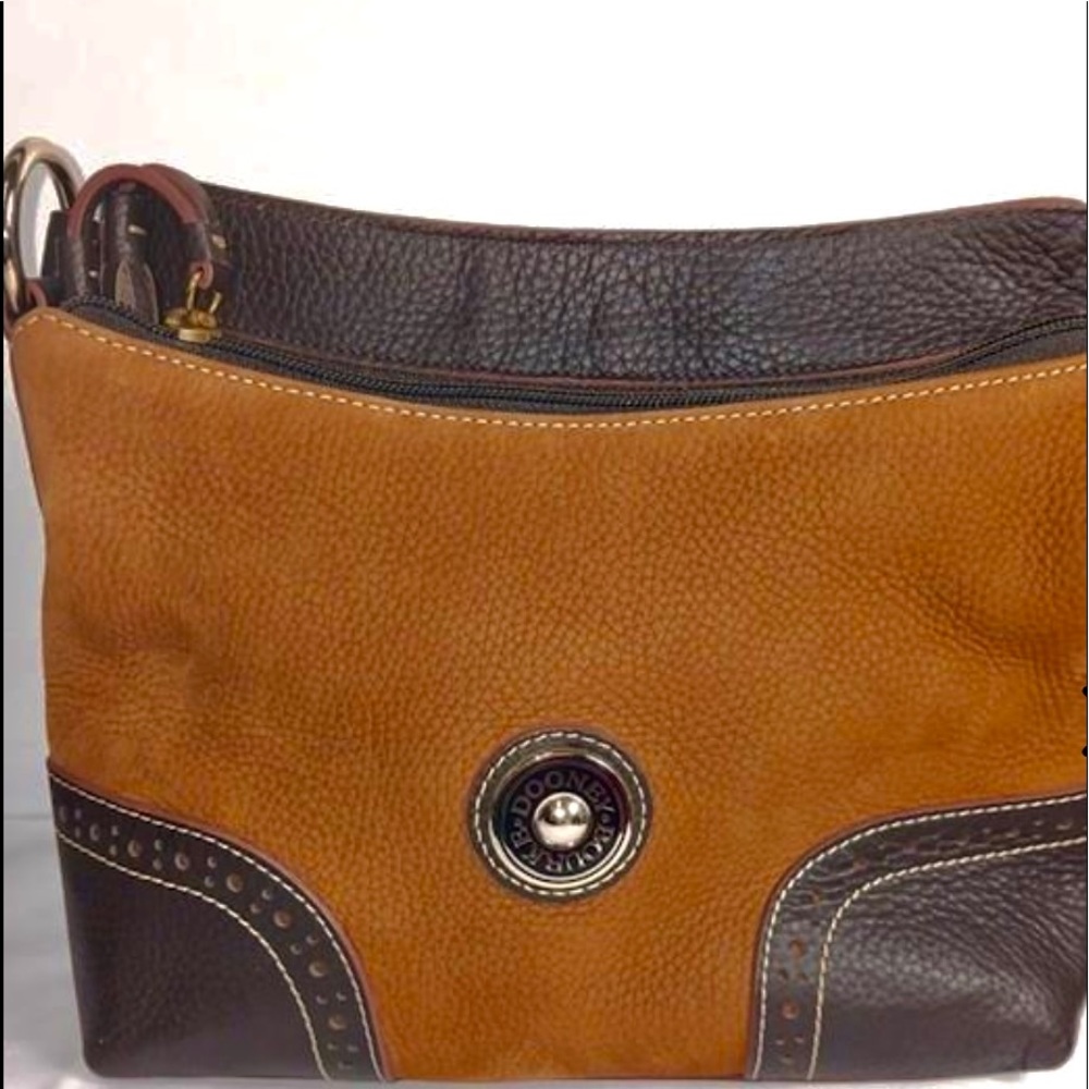 Excellent used condition Dooney & Bourke leather shoulder bag